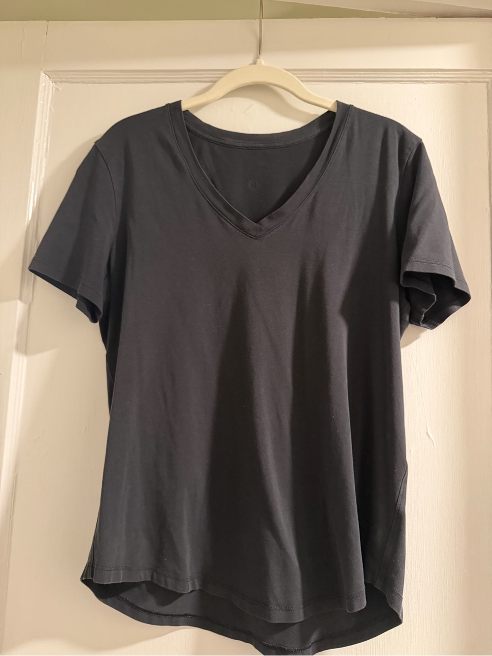 lululemon athletica Women's V-Neck Short Sleeve Tee - Black